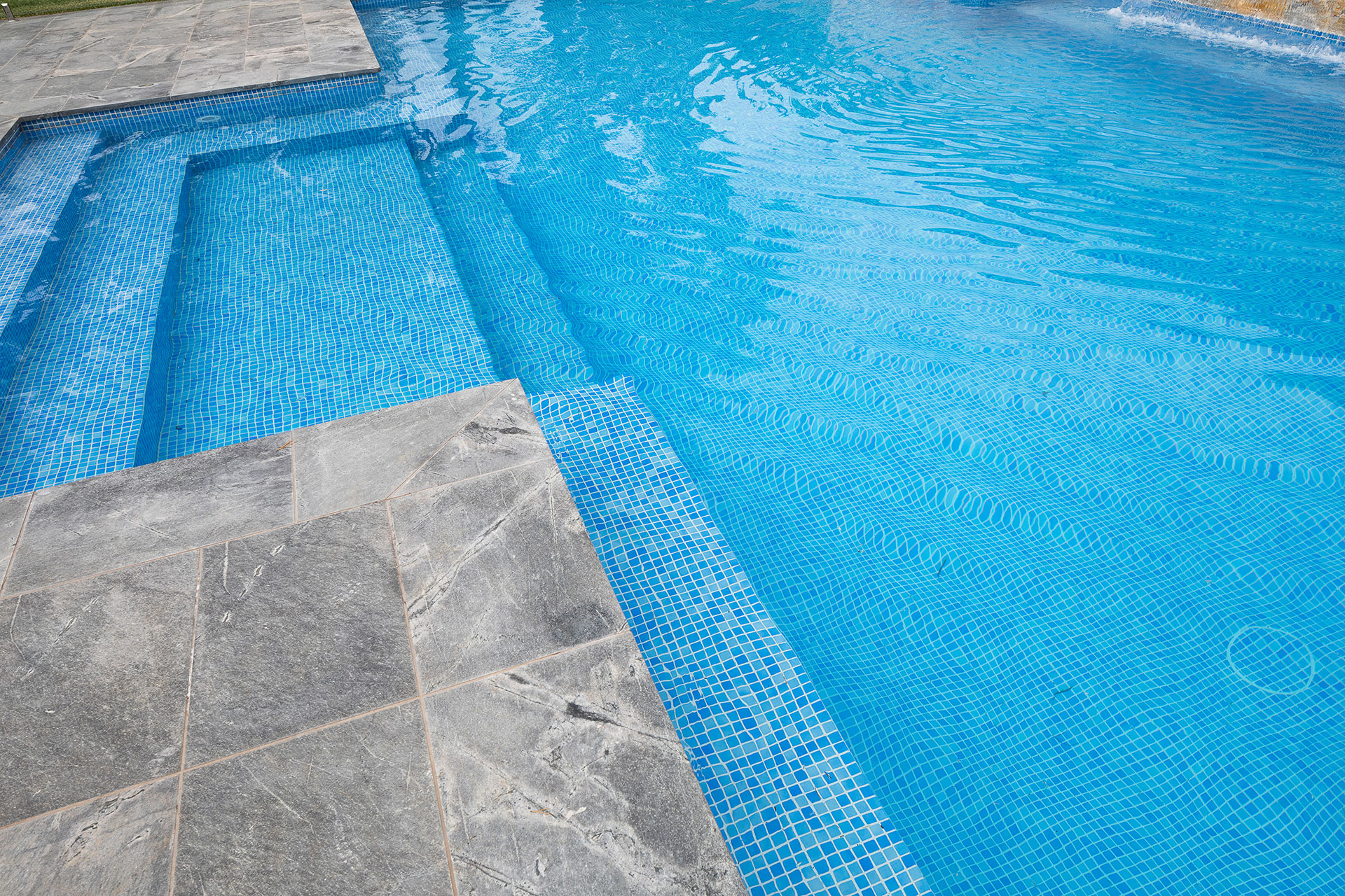 Family Pool Glenmore Park