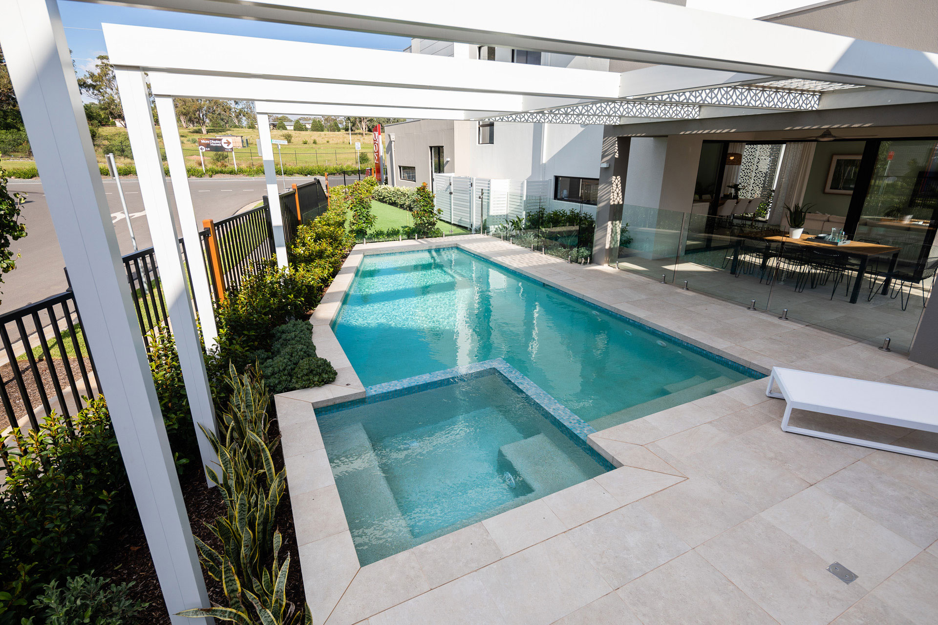 Display Pool Leppington