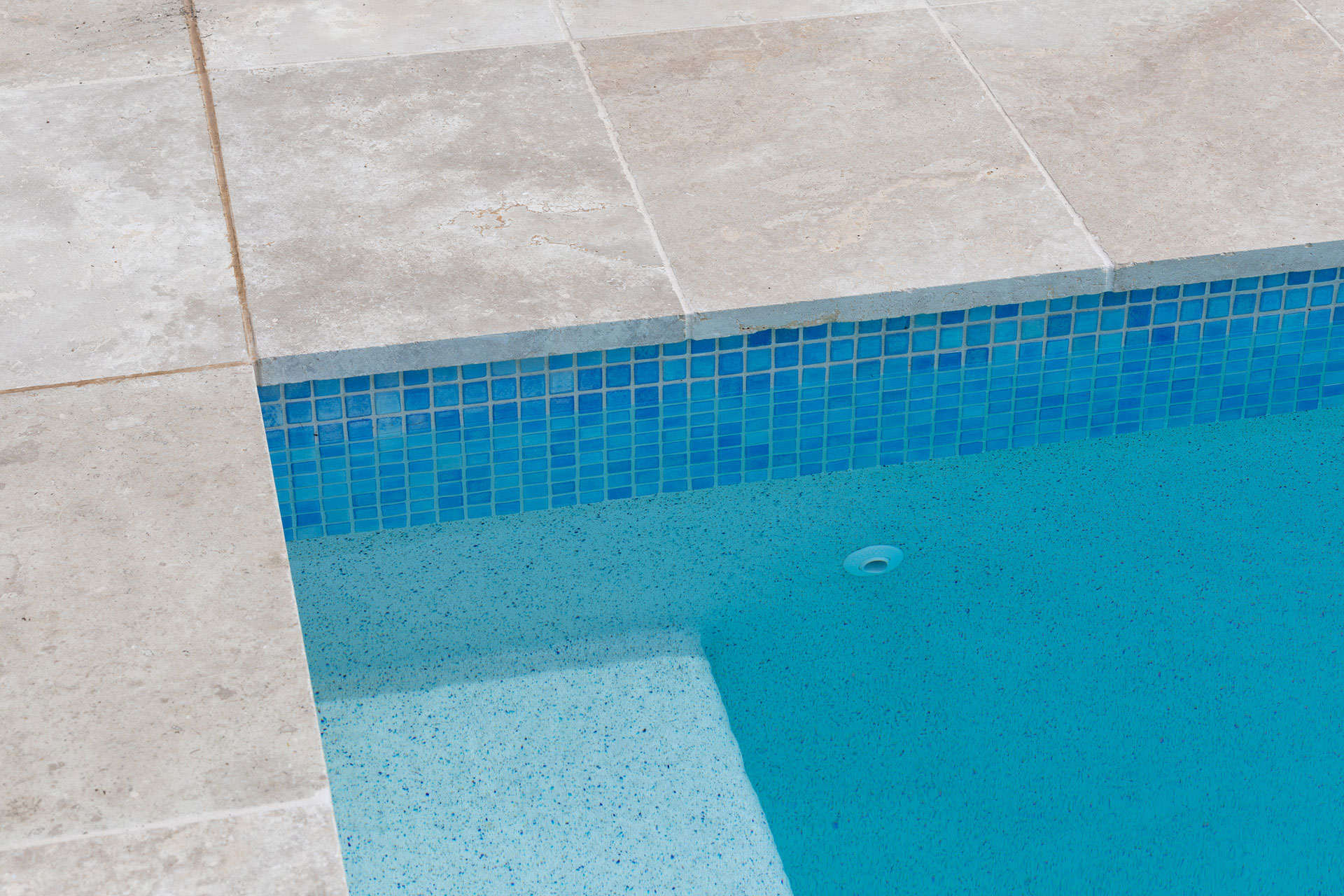 Family Pool Galston